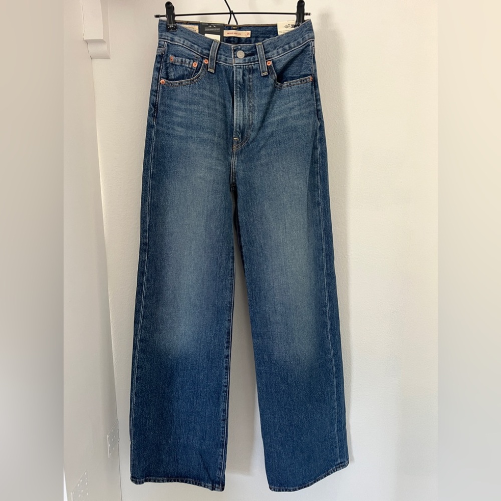 Levi’s wide leg ribcage jeans women’s